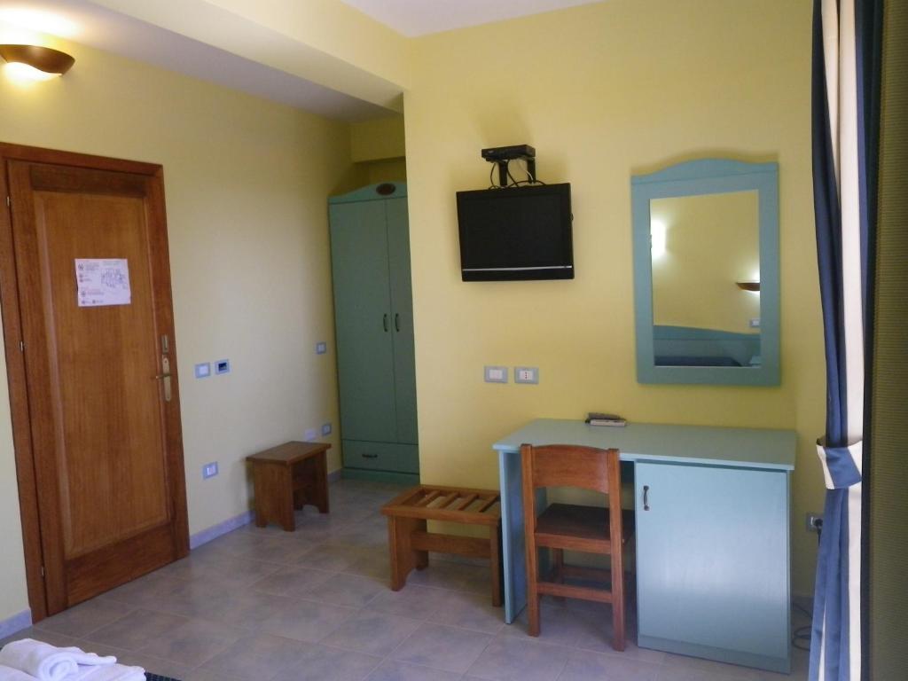 Hotel Costa Antiga SantʼAnna Arresi Zimmer foto